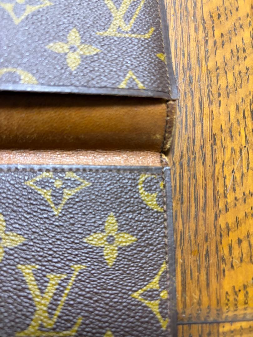 Louis Vuitton モノグラム 長財布　ルイヴィトンお札入れ