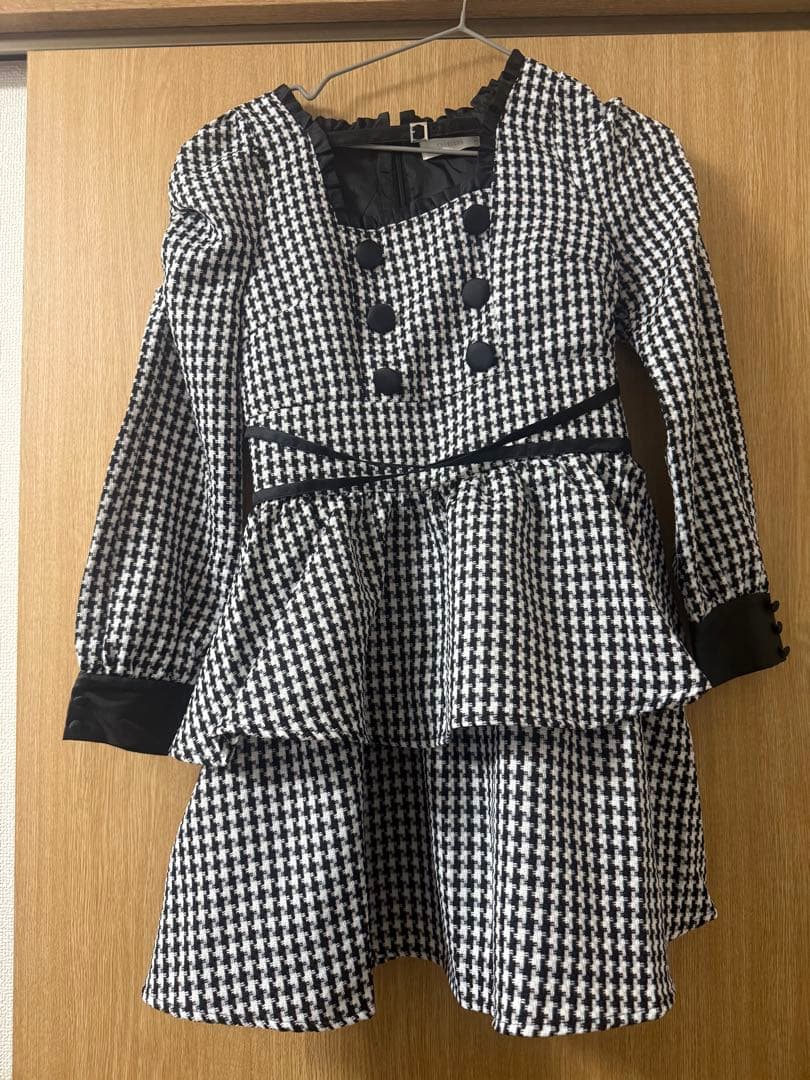 pium ピウム クロスベルトティアードワンピース