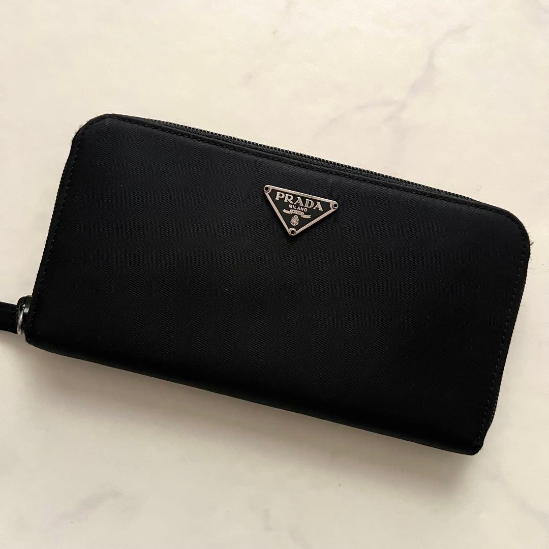プラダ 長財布 ラウンドジップ 三角プレート ナイロン ブラック サフィアーノ