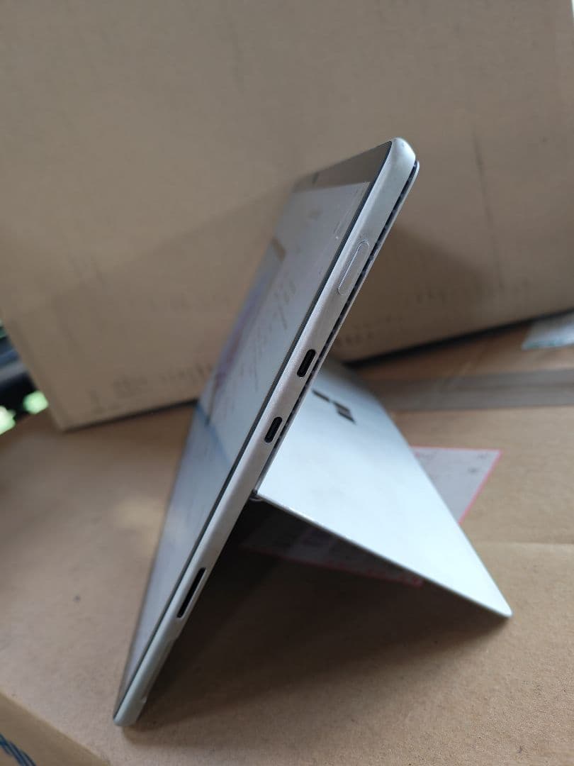 Surface Pro 8 本体 11世代 i5 16GB 1TB