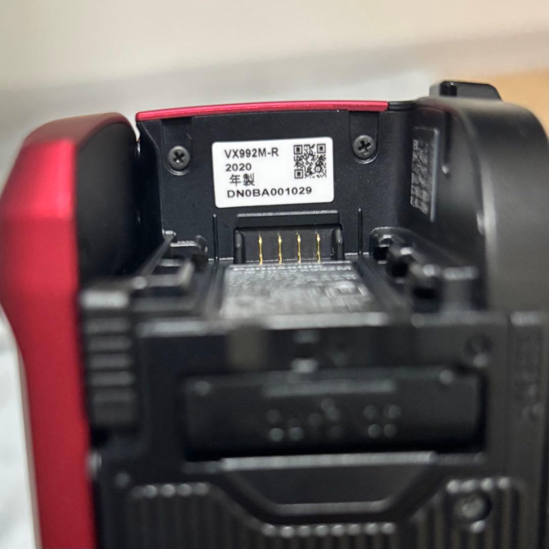 Panasonic 4K ビデオカメラ レッド　HC-VX992M
