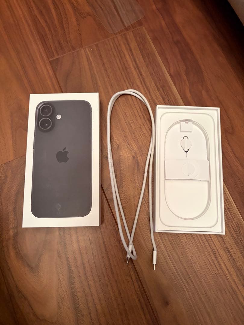 【美品】 iPhone16 128GBブラック