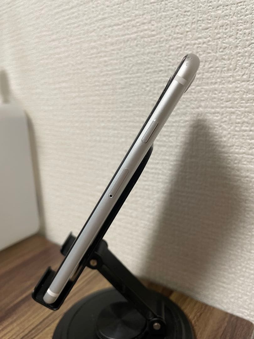 M4【即日発送】iPhoneSE(第2世代) ホワイト 64GB