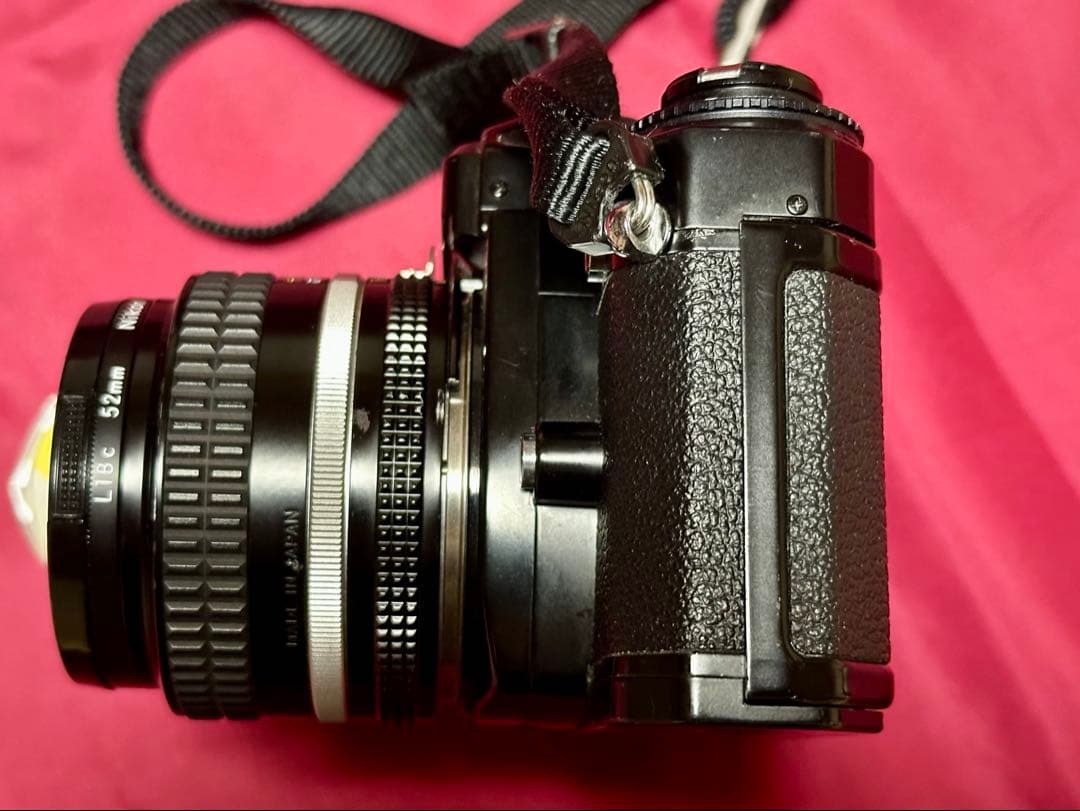 Nikon FE2 ブラック　フィルム一眼レフカメラ