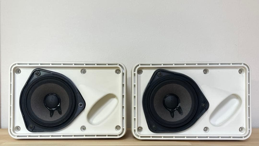 BOSE 111ADW コンパクトスピーカー ホワイト ①