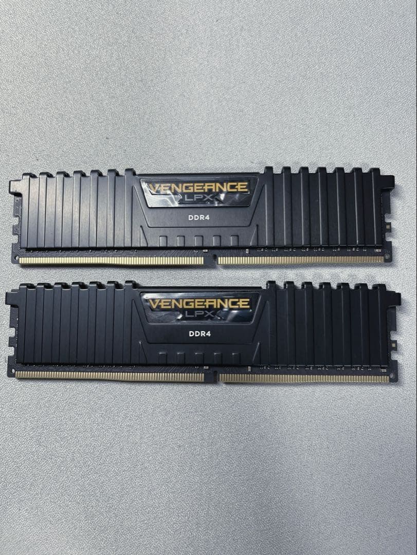 メモリー CORSAIR VENGEANCE LPX DDR4 32GB 3600MHz
