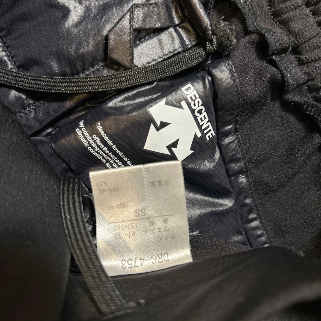 デサント　DESCENTE ブラック ダウンパンツ 7分　スキー