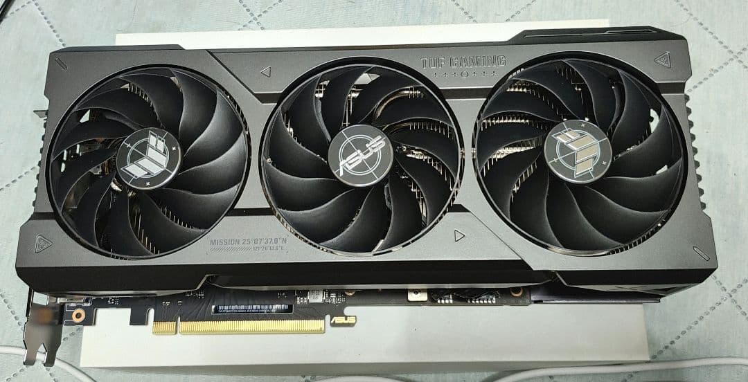 グラフィックボード・グラボ・ビデオカード ASUS GeForce RTX 4070 Ti 12GB