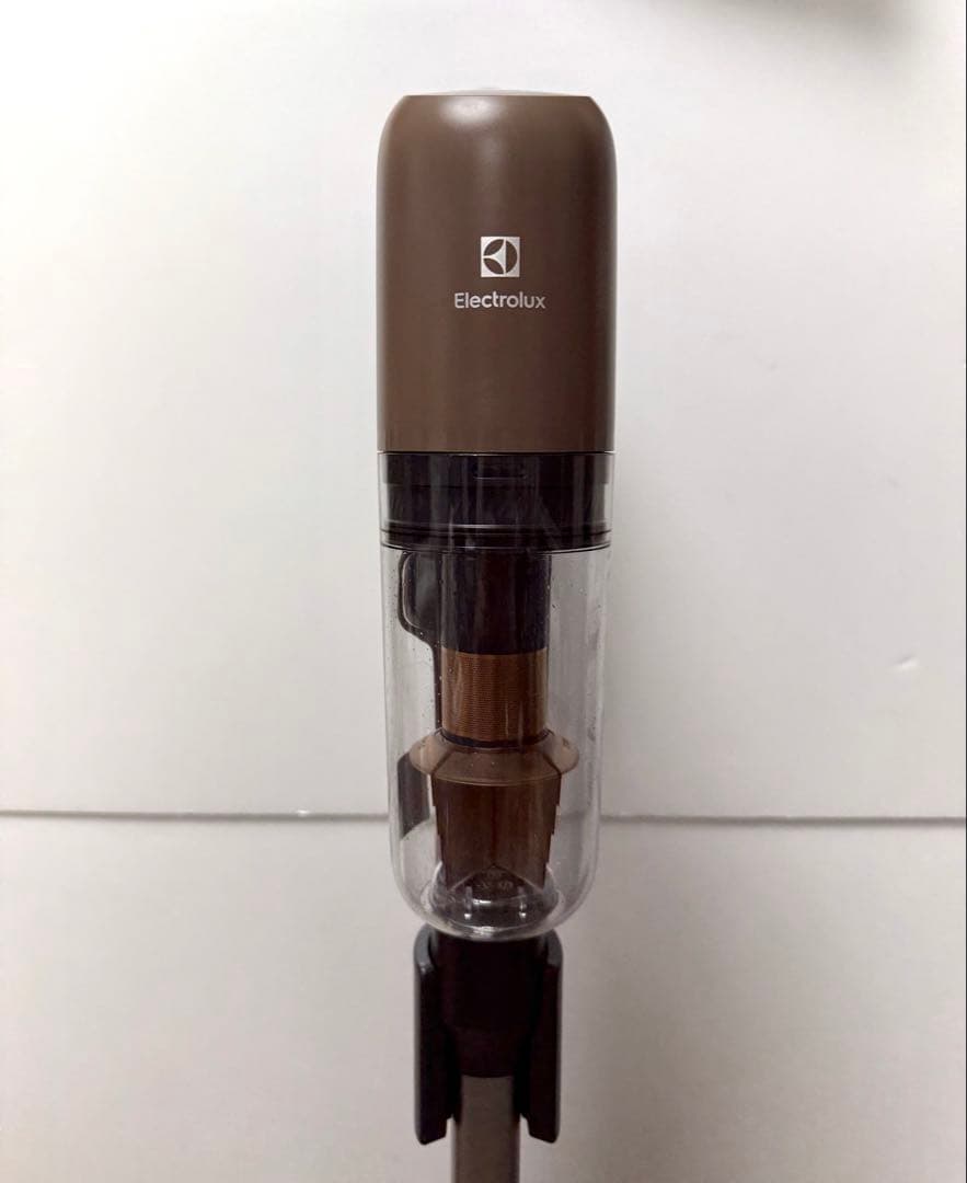 エレクトロラックス◇掃除機 Ultimate700 ウォルナットブラウン