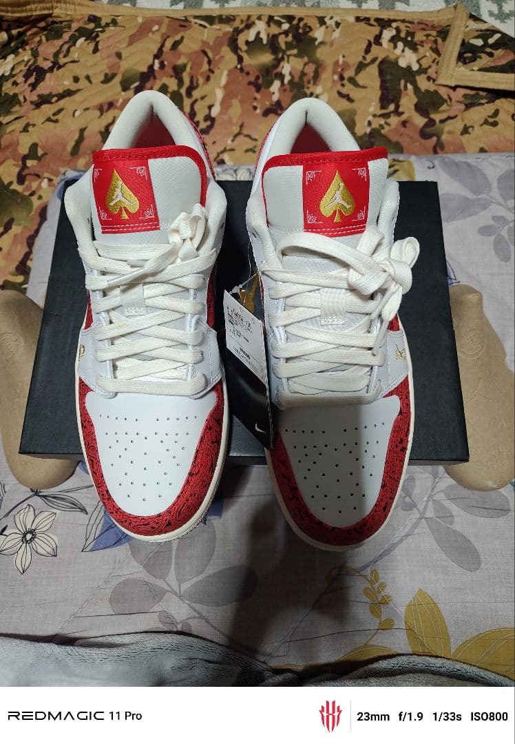 新品　NIKEエアジョーダン1 ロースペード27.0㎝