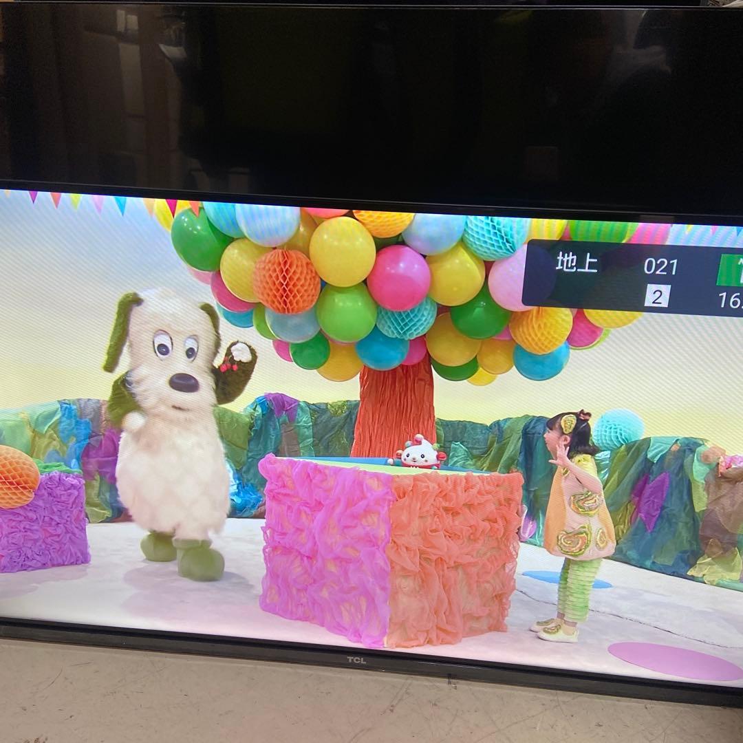 美品⭐️TCL フルハイビジョン　スマート液晶テレビ　32型　2023年製　脚付