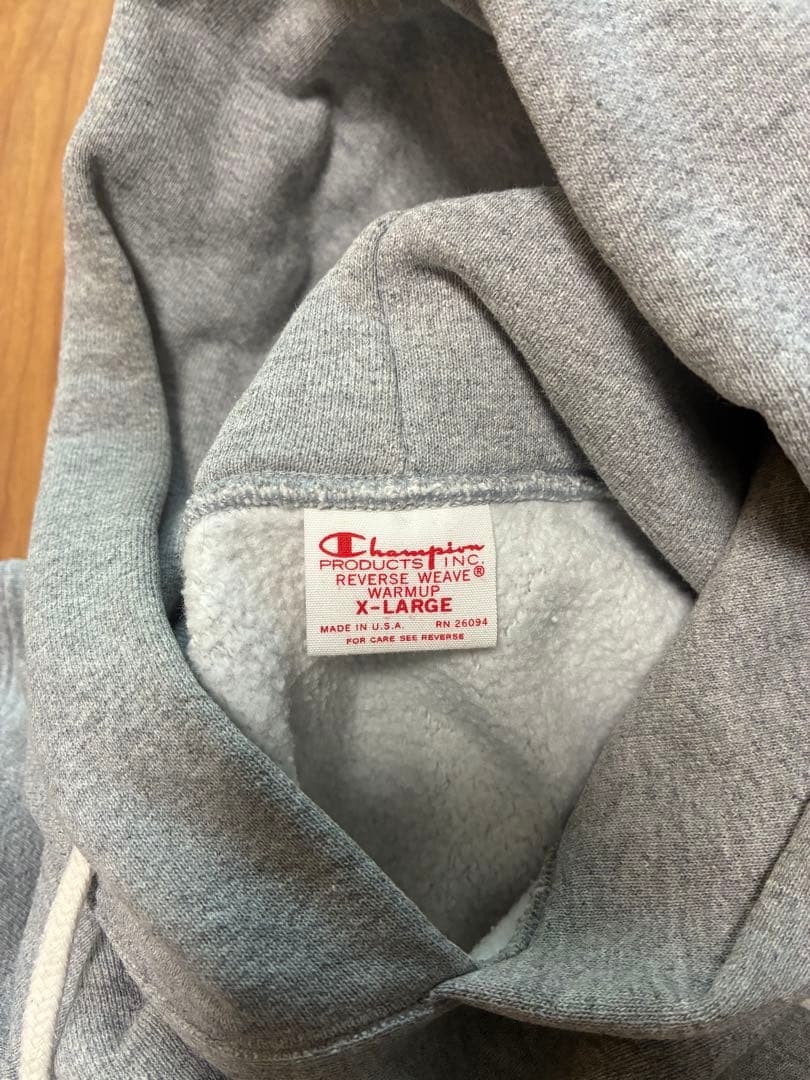 リバースウィーブ　フーデッドスウェットシャツ チャンピオン