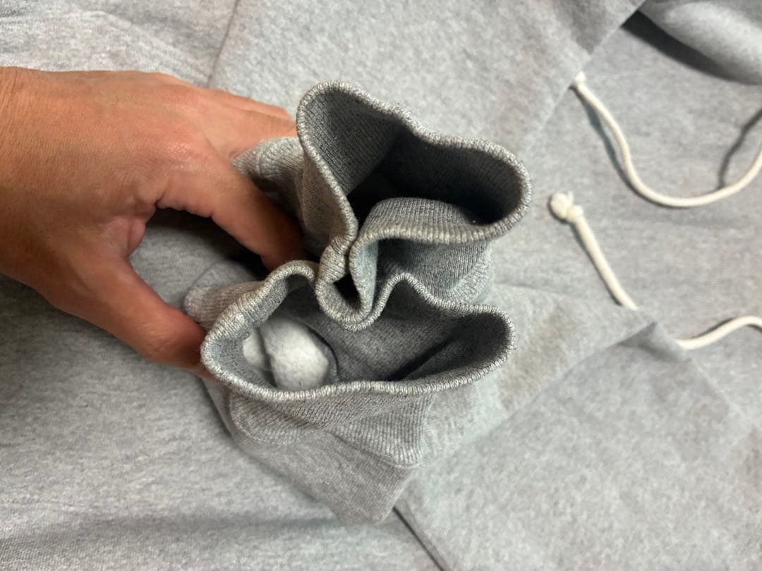 リバースウィーブ　フーデッドスウェットシャツ チャンピオン