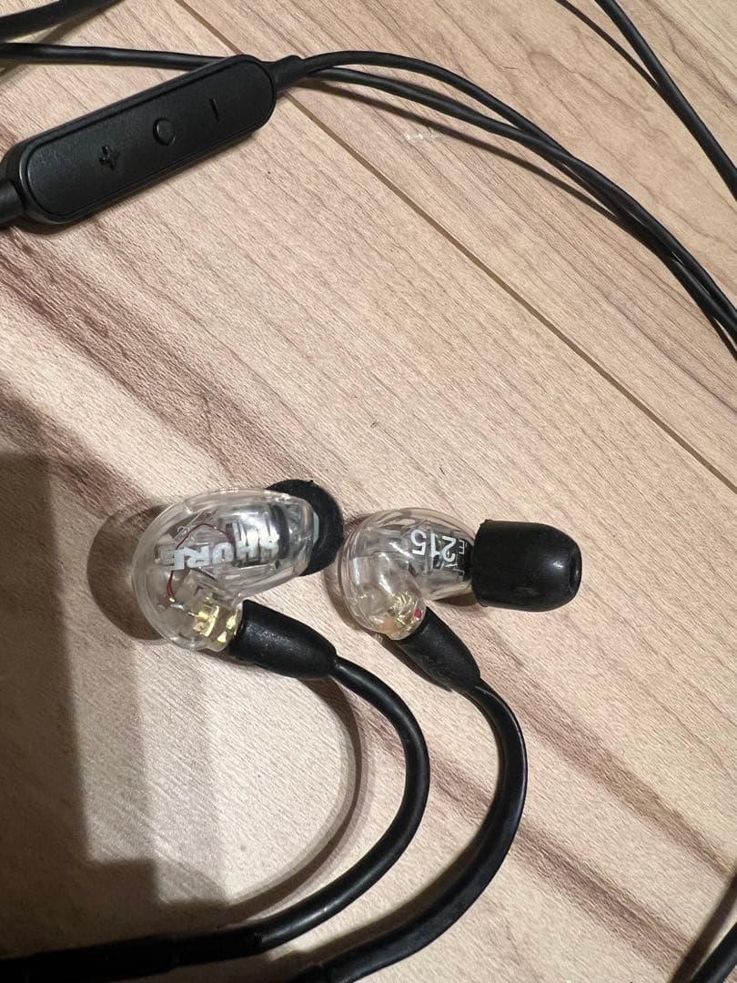 イヤホン shure SE215 aonic