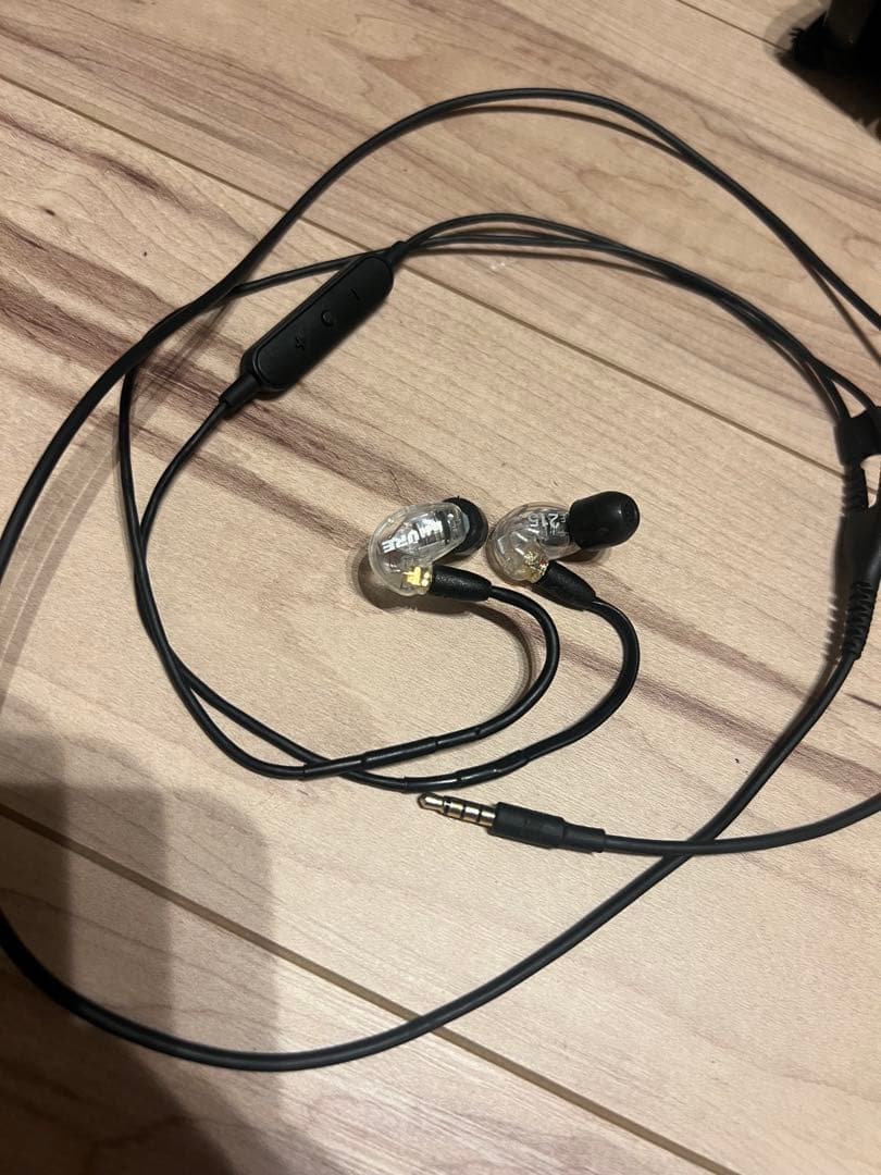 イヤホン shure SE215 aonic