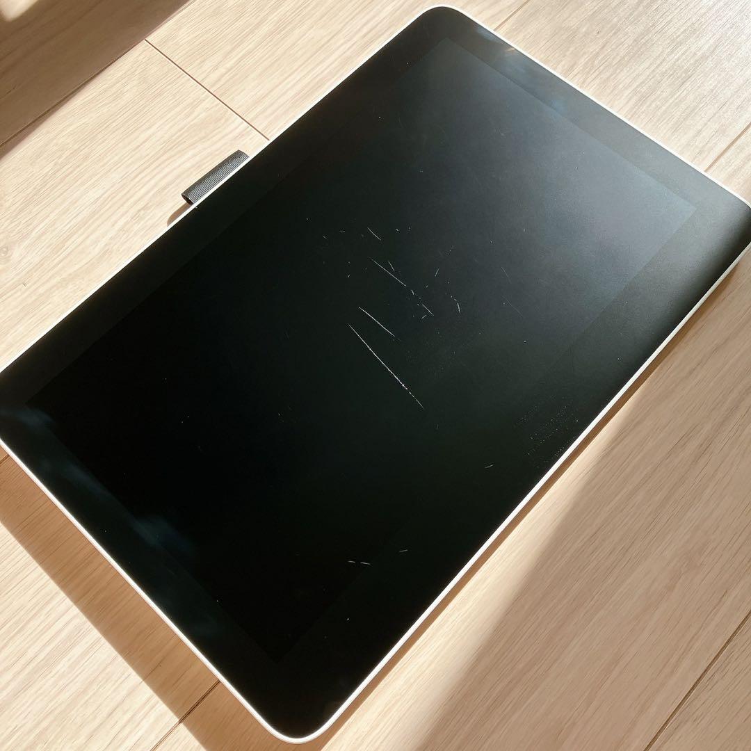 液タブ・ペンタブ Wacom One 13 touch (DTH134)