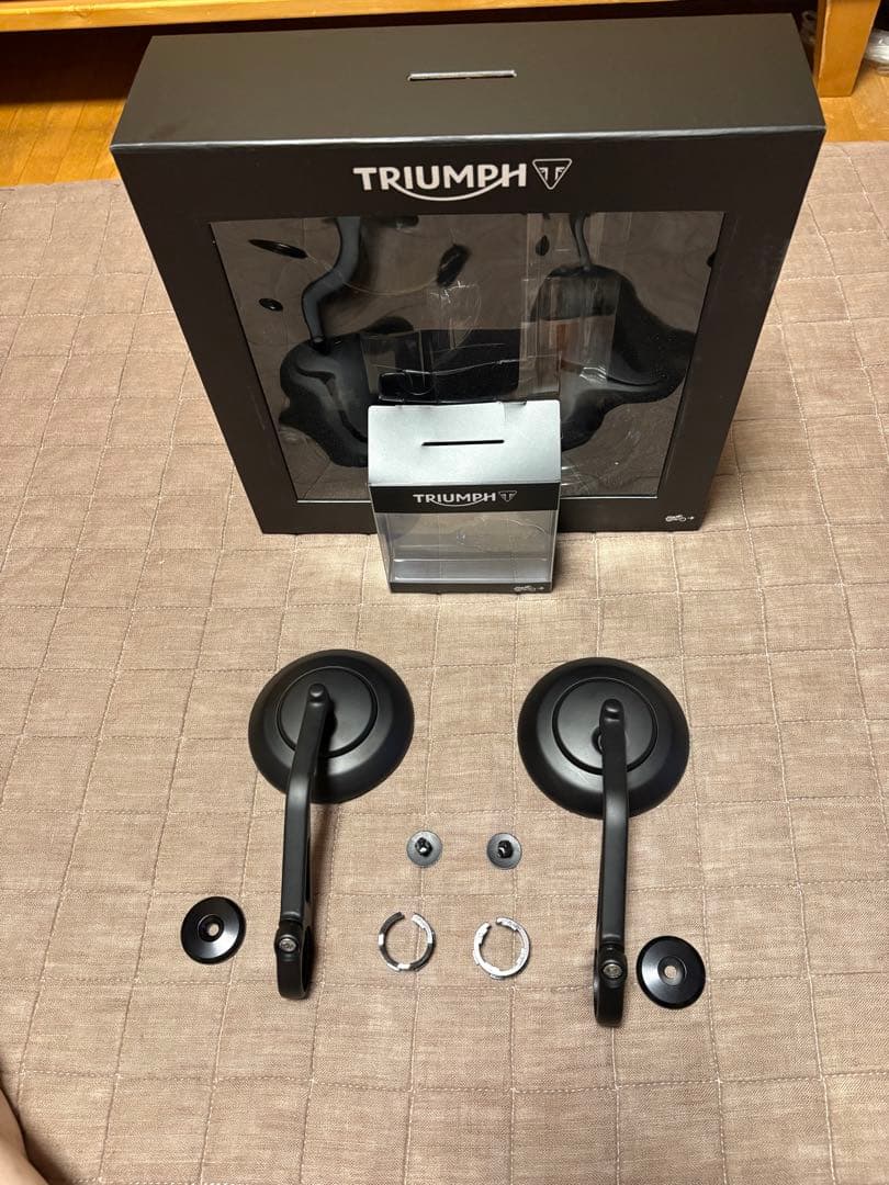トライアンフ純正オプション　バーエンドミラー バーエンドフィニッシャー付き