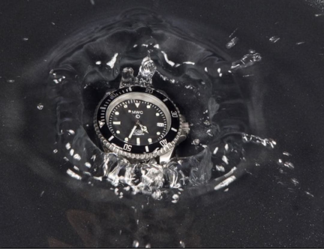 z*k様 美品 MWC ステンレス Steel クオーツ ミリタリーダイバーズウ