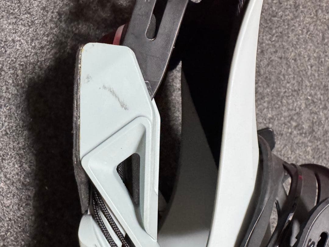 ミリモ　Salomon スノーボードビンディングSHADOW