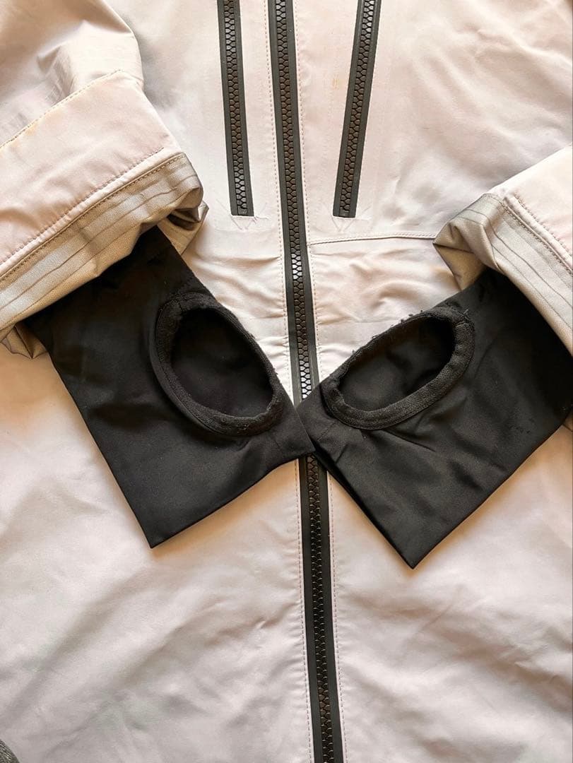 Volcom gore Tex ブライアンイグチモデル ジャケットMサイズ