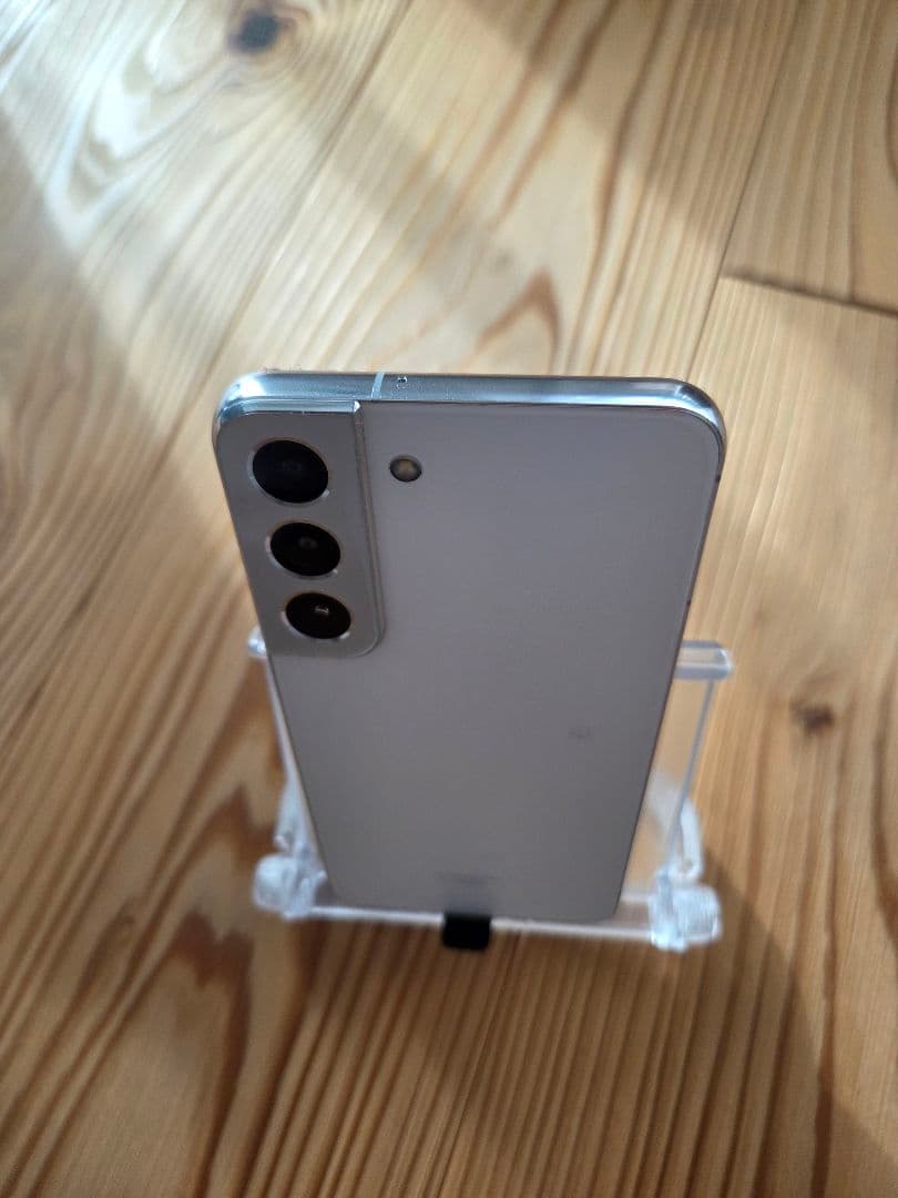 Samsung Galaxy S22 本体 ホワイト simフリー au版 美品