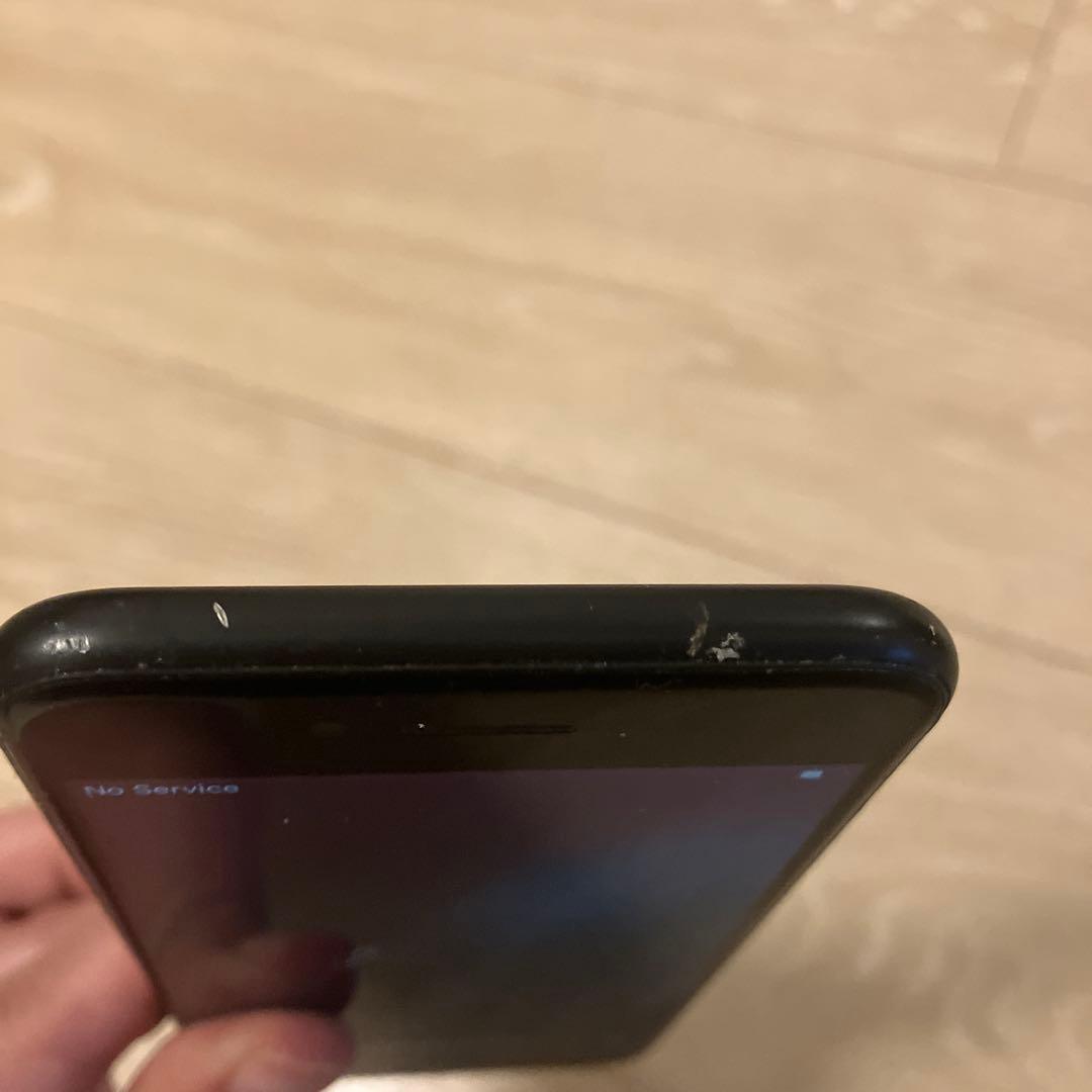 iPhone SE 第2世代　ヒビ割れあり