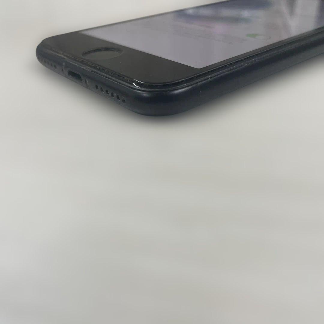 Apple iPhone SE（第２世代） 64GB SIMフリー