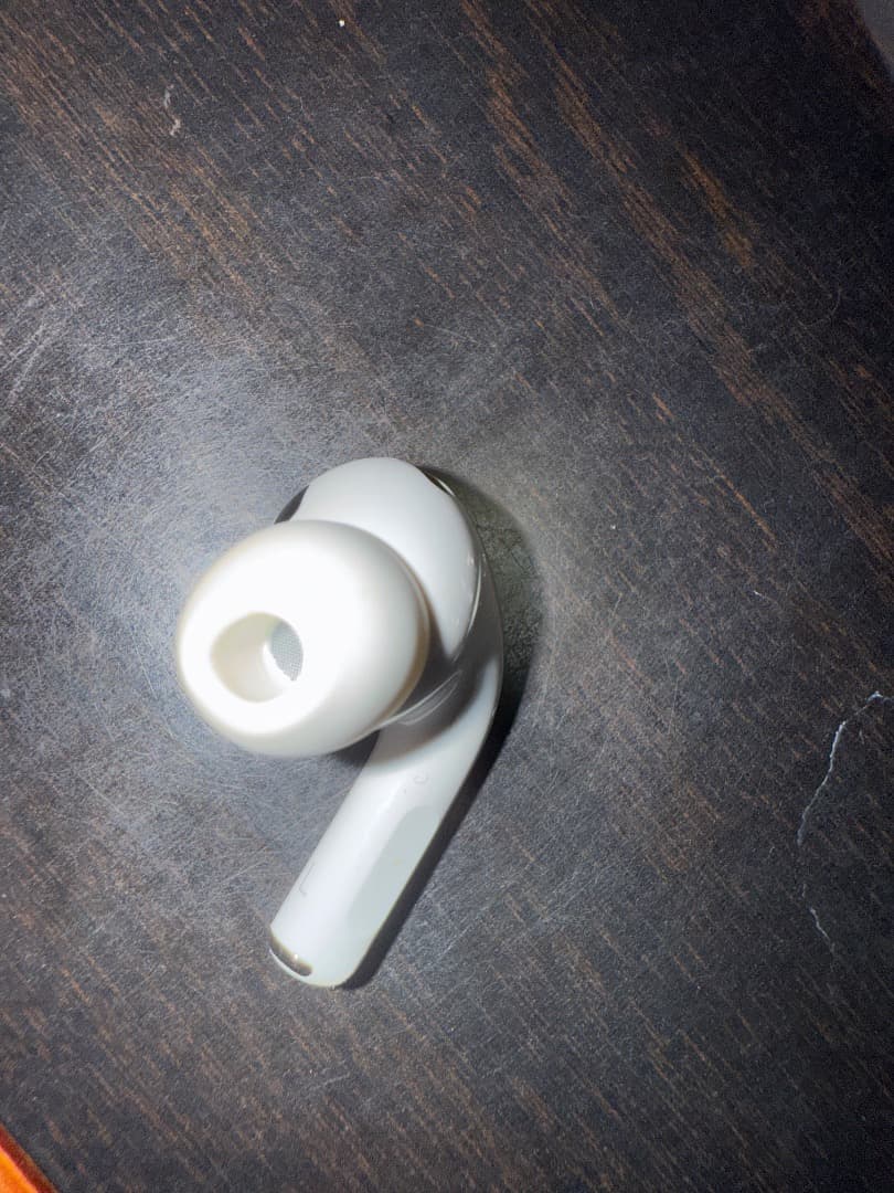 AirPods本体 ホワイト ノイズキャンセリング