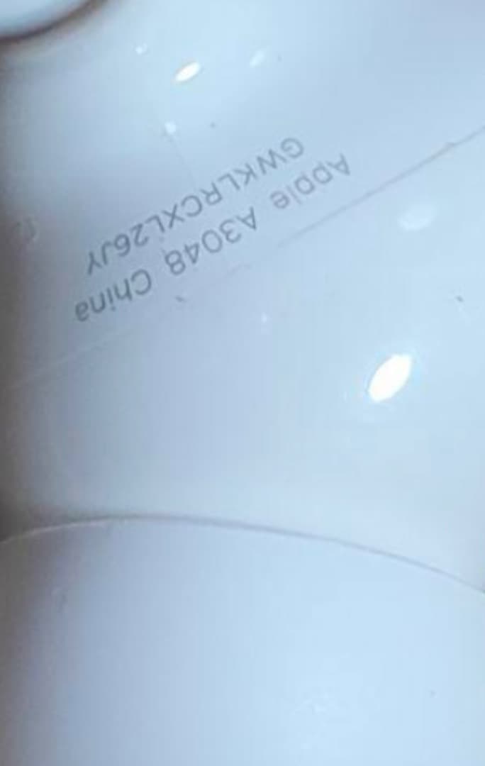 AirPods本体 ホワイト ノイズキャンセリング