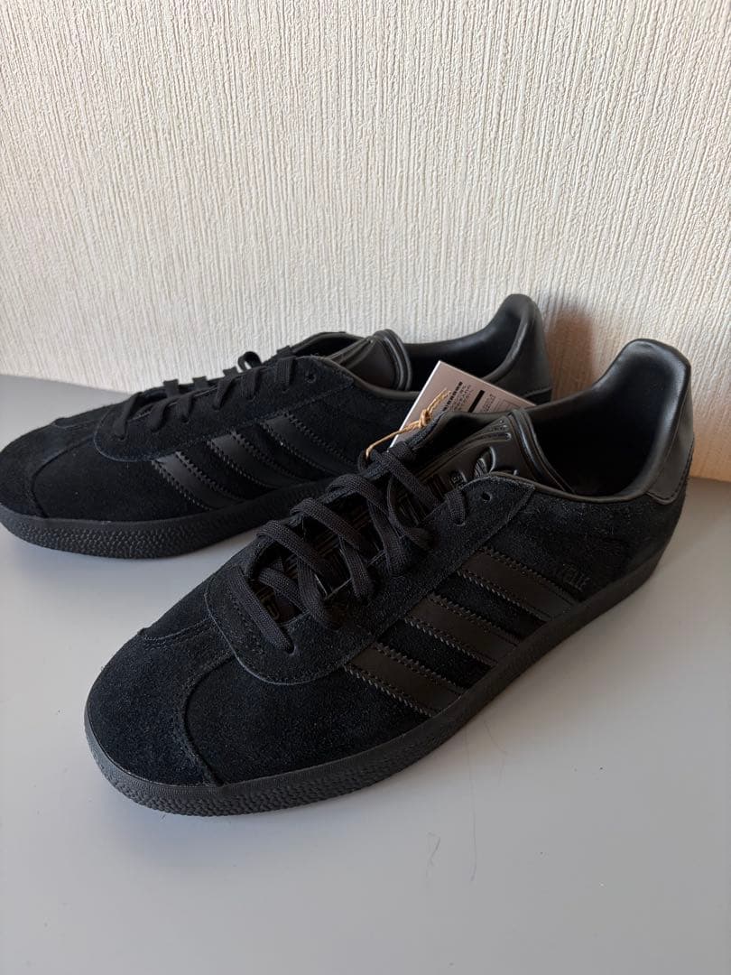 【新品未使用】アディダス ガゼル CQ2809 ブラック 25.5cm