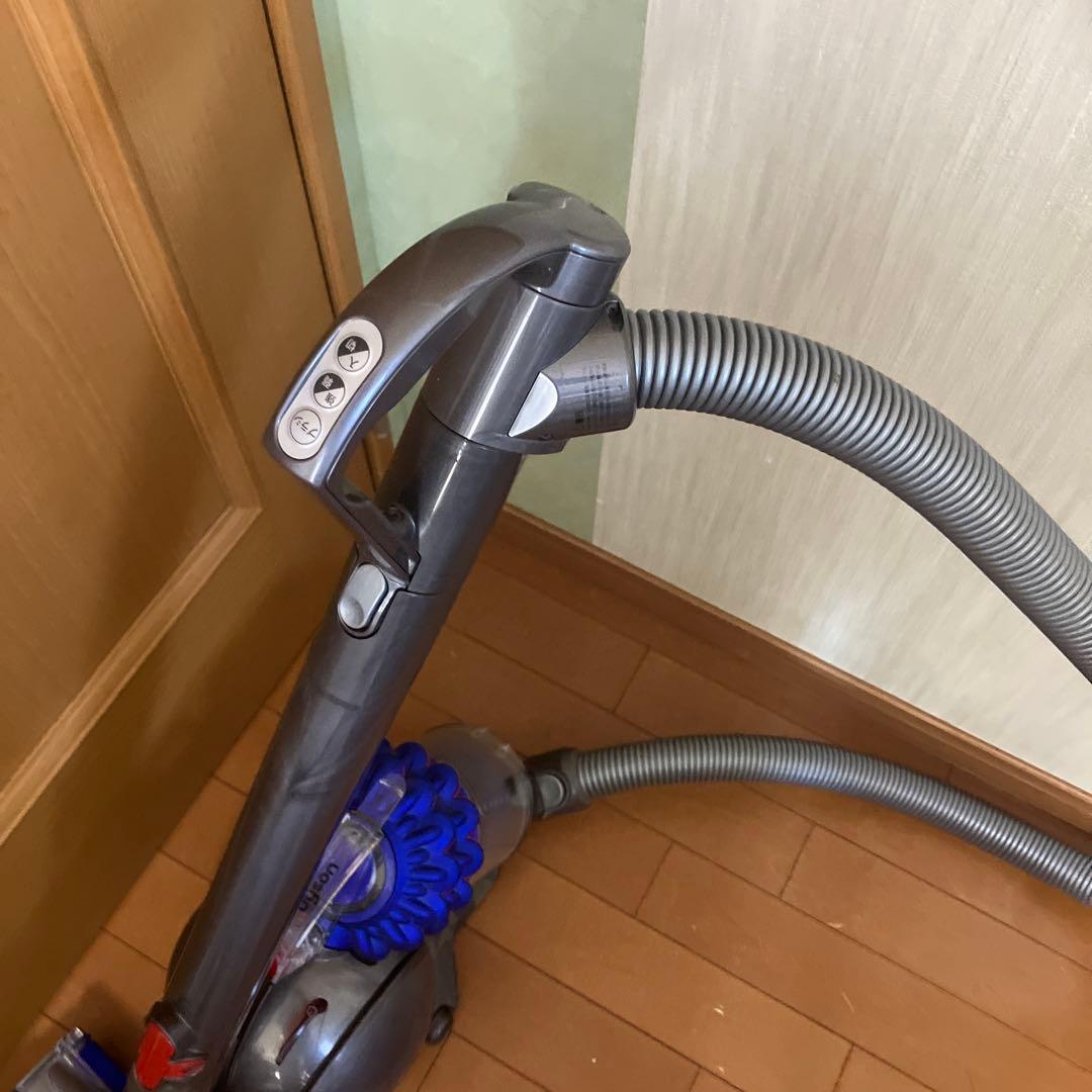 め*か様 ダイソン サイクロン式掃除機 CY24