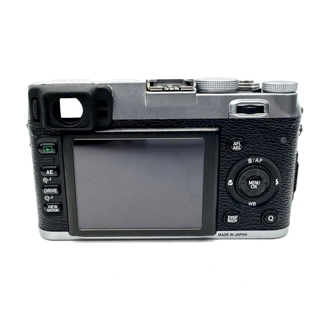 美品 FUJIFILM X100S シルバー フジフィルム デジタルカメラ