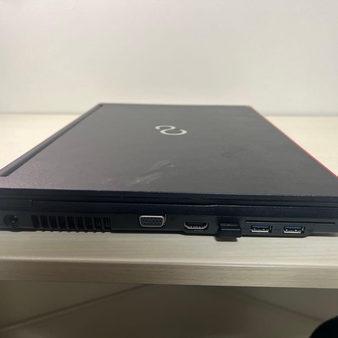 富士通 LIFEBOOK Core i38GB｜SSD搭載｜Windows11