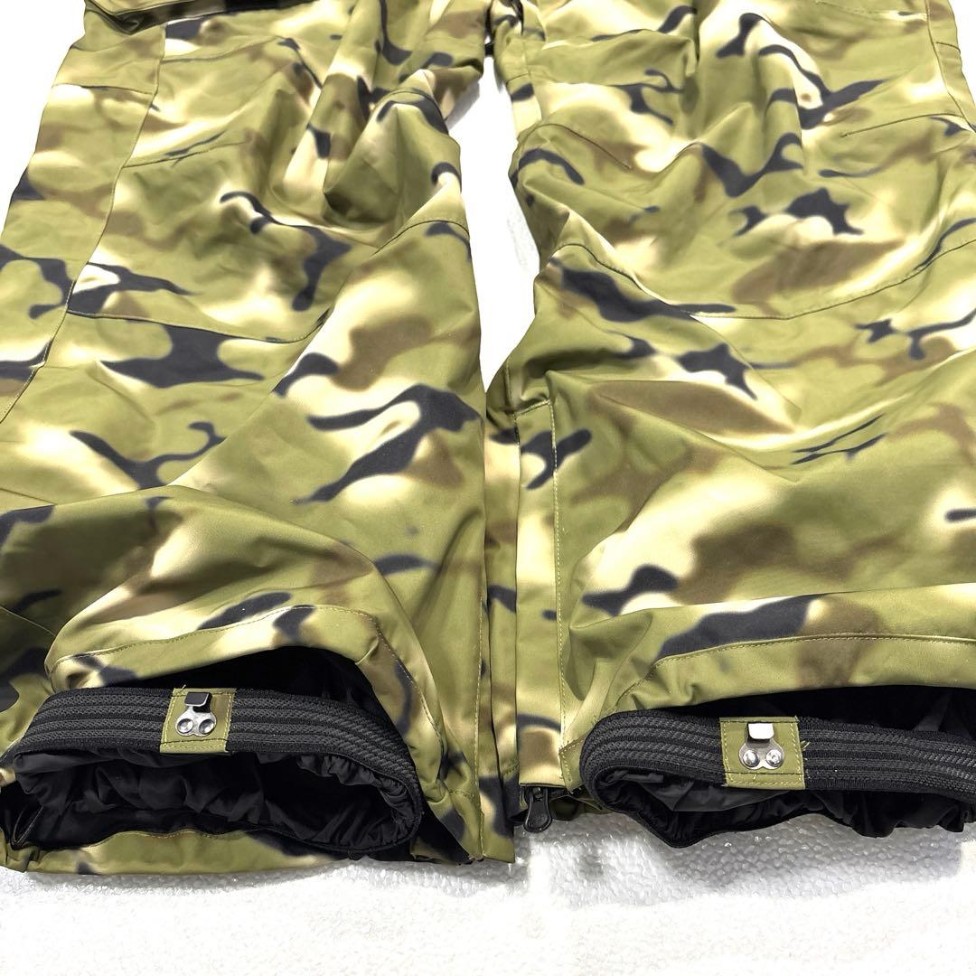 専用【極美品/XL】THIRTY TWO　スノボウェア　セットアップ　上下　カモ