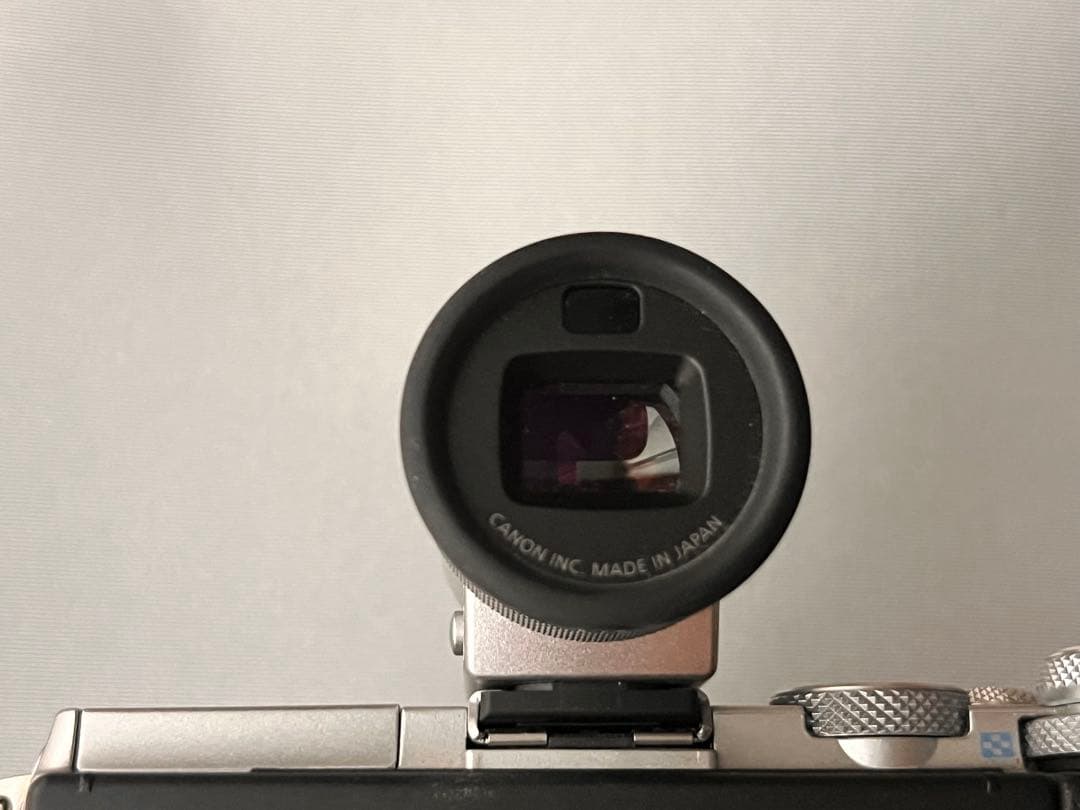 美品！Canon EOS M6 ミラーレスカメラ 【本体&レンズ2つ＆EVF付】