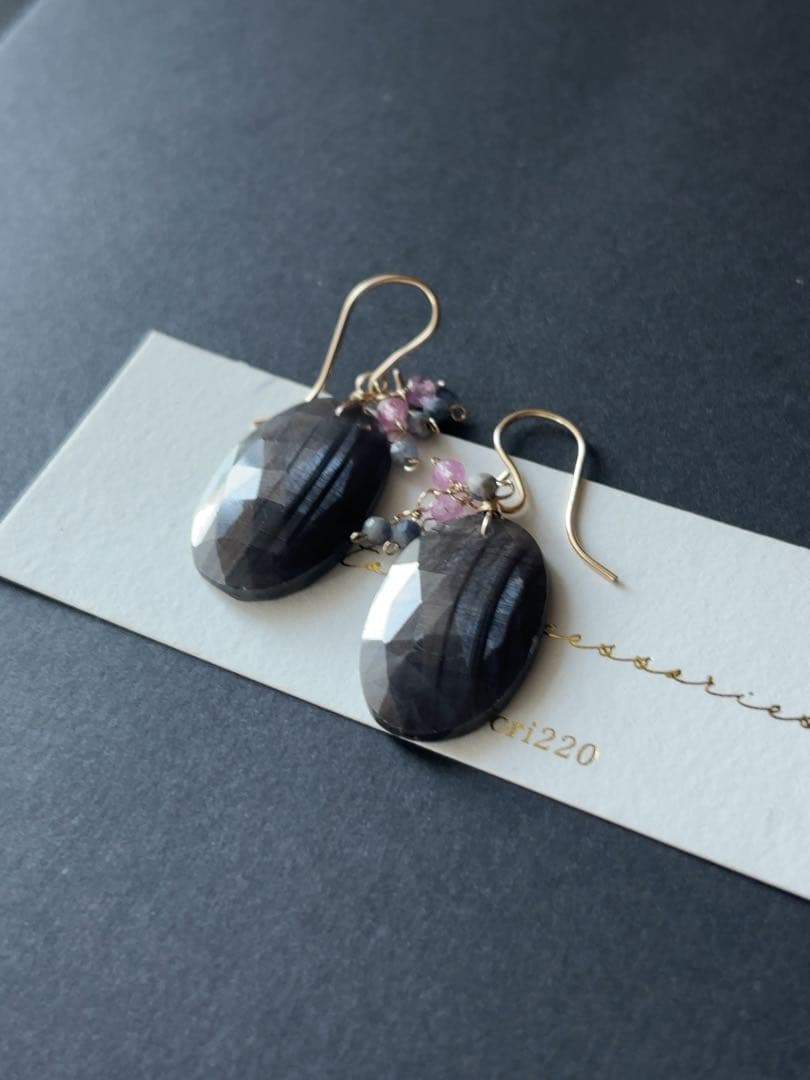 ナチュラルサファイアピアスR747