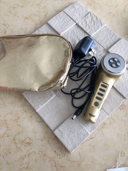 EMS搭載美顔器 エステアップ 4