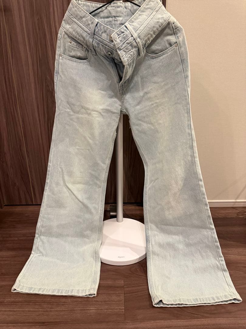 Randy ビジューバックカットワイドデニム