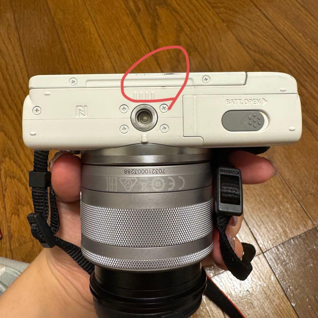 Canon EOS M100 レンズキット