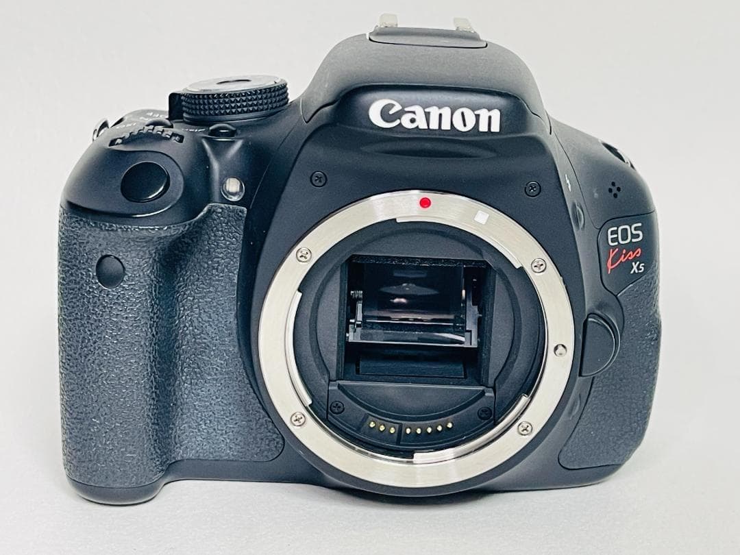 ショット数6664回☆ Canon EOS Kiss X5 キヤノン 一眼レフ