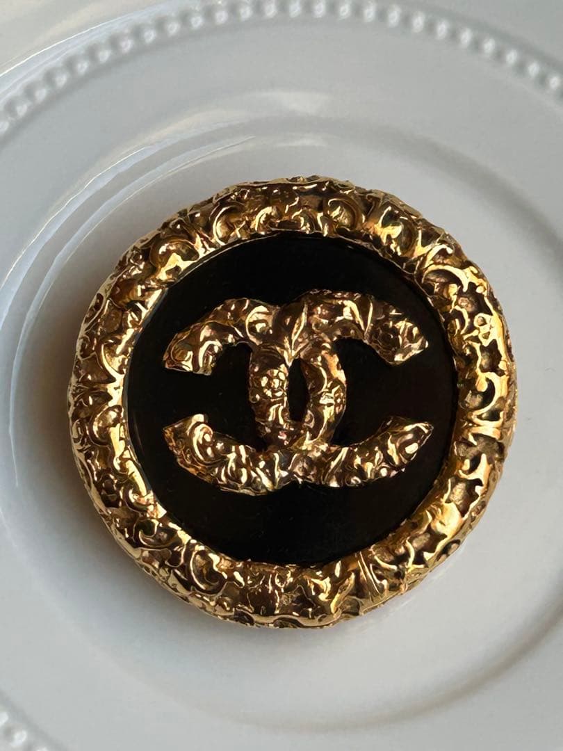 CHANELシャネル　超レア　ヴィンテージ　ブラック　溶岩ブローチ