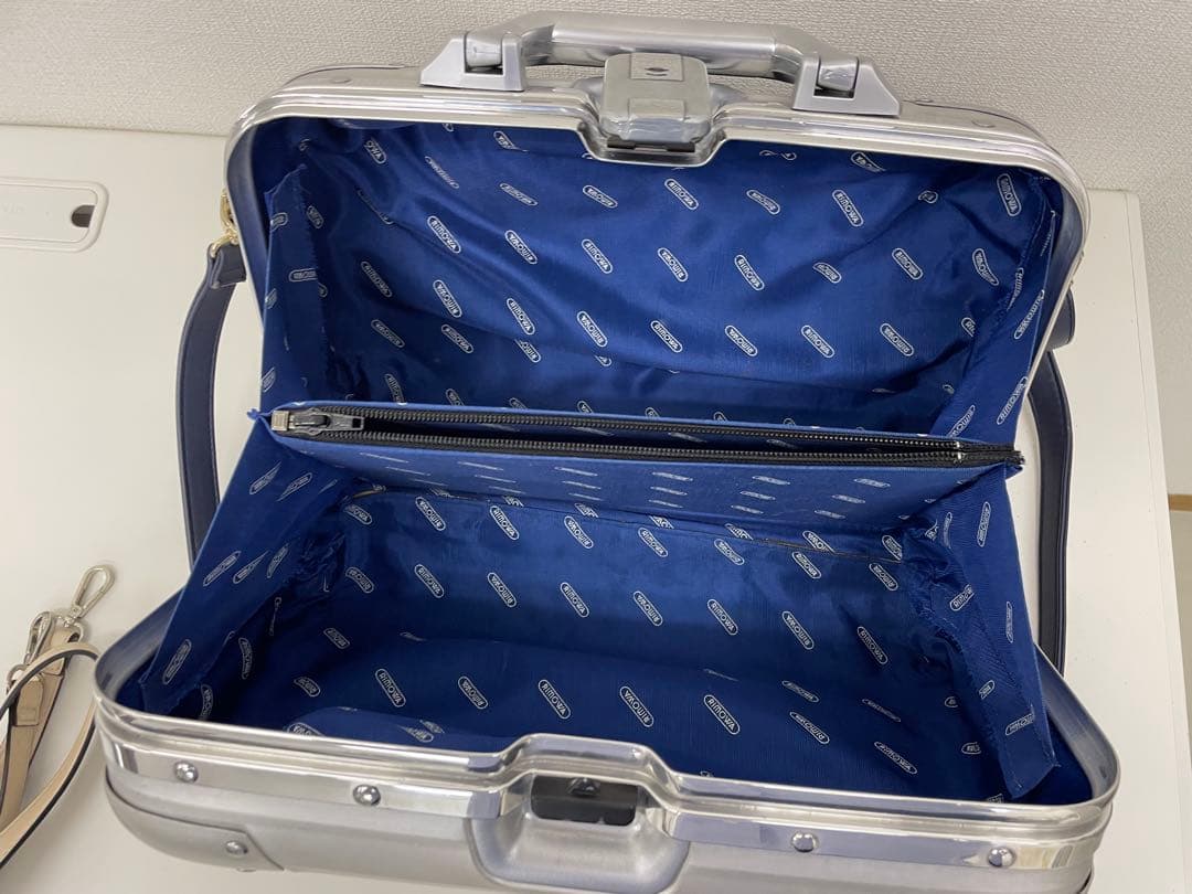 ☆*☆様 【RIMOWA】リモワ　小型バッグ【トパーズ　ピッコロ　希少？】