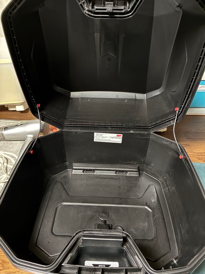 ト*〜様 GIVI 大型バイク用トップケース