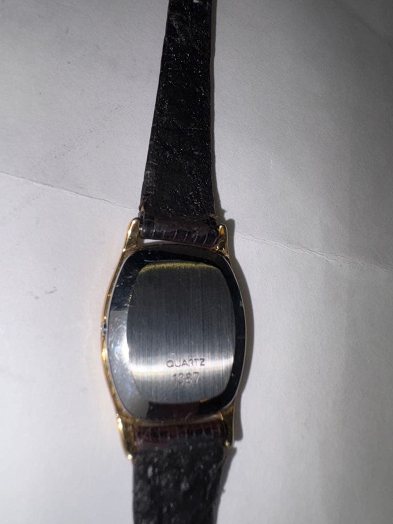 ♪【美良品】OMEGA■レディース時計■Deville■QZ■白箱型■1074