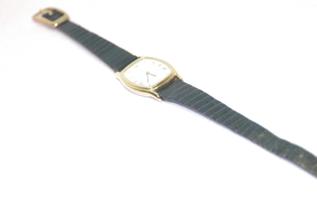 ♪【美良品】OMEGA■レディース時計■Deville■QZ■白箱型■1074