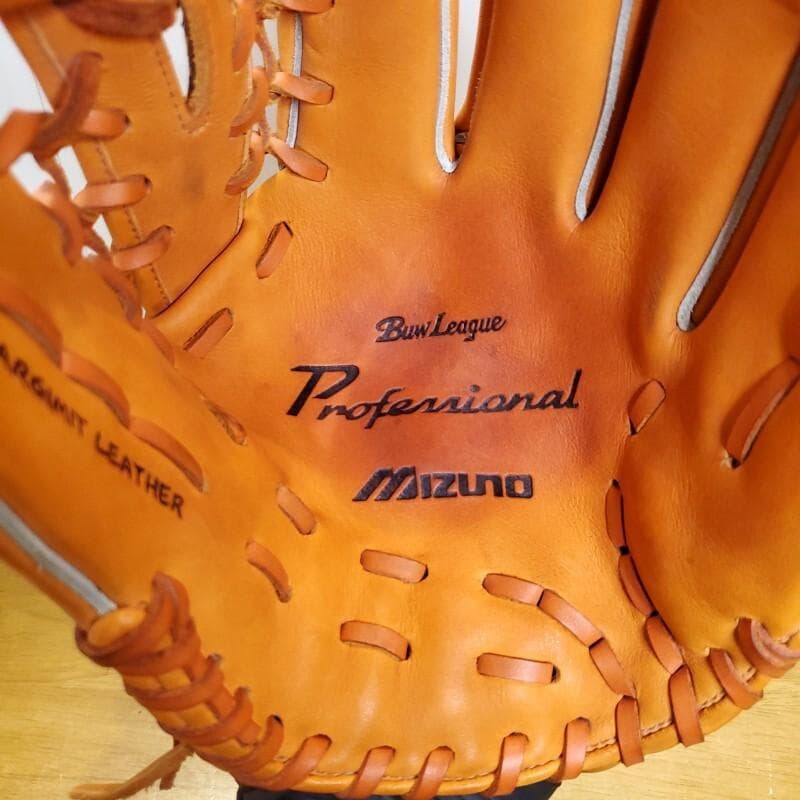 ミズノ MIZUNO 新井貴浩モデル 阪神時代 良品 内野用 軟式グローブ