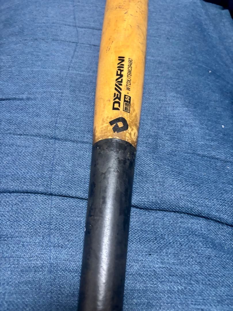 ディマリニ　コンポジット木製硬式バット84センチ