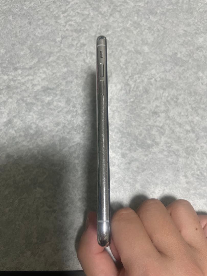 iPhone X シルバー　64GB