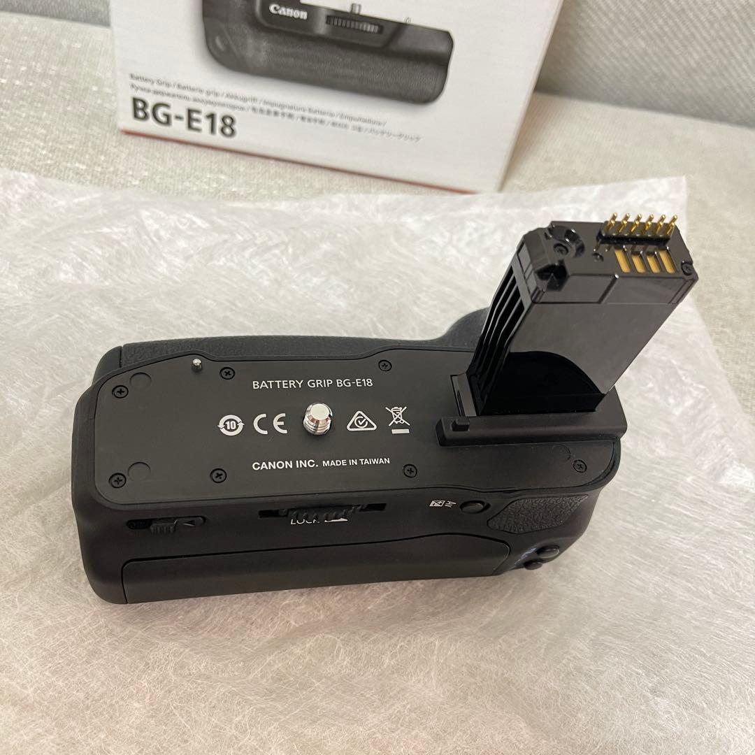 Canon EOS 8000D ☆付属品多数☆ キャノン 一眼レフ カメラ