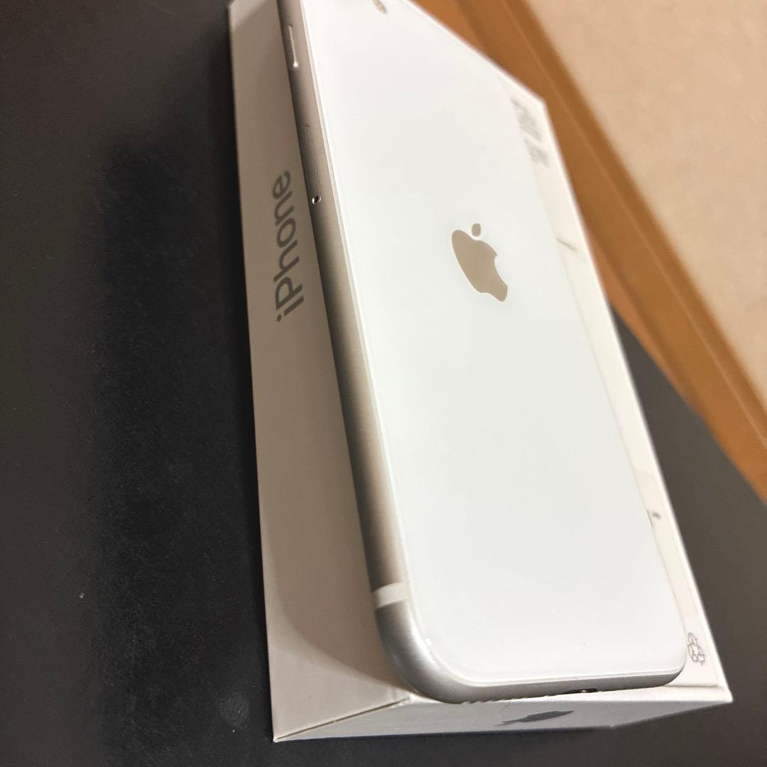 iPhone SE 第2世代 64GB SIMフリー